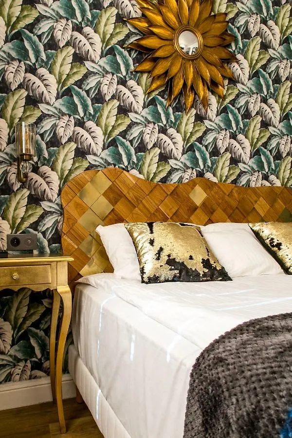 Valdiart Suites Old Town Warszawa Polen